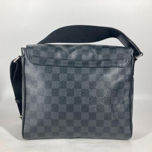Louis Vuitton Messenger