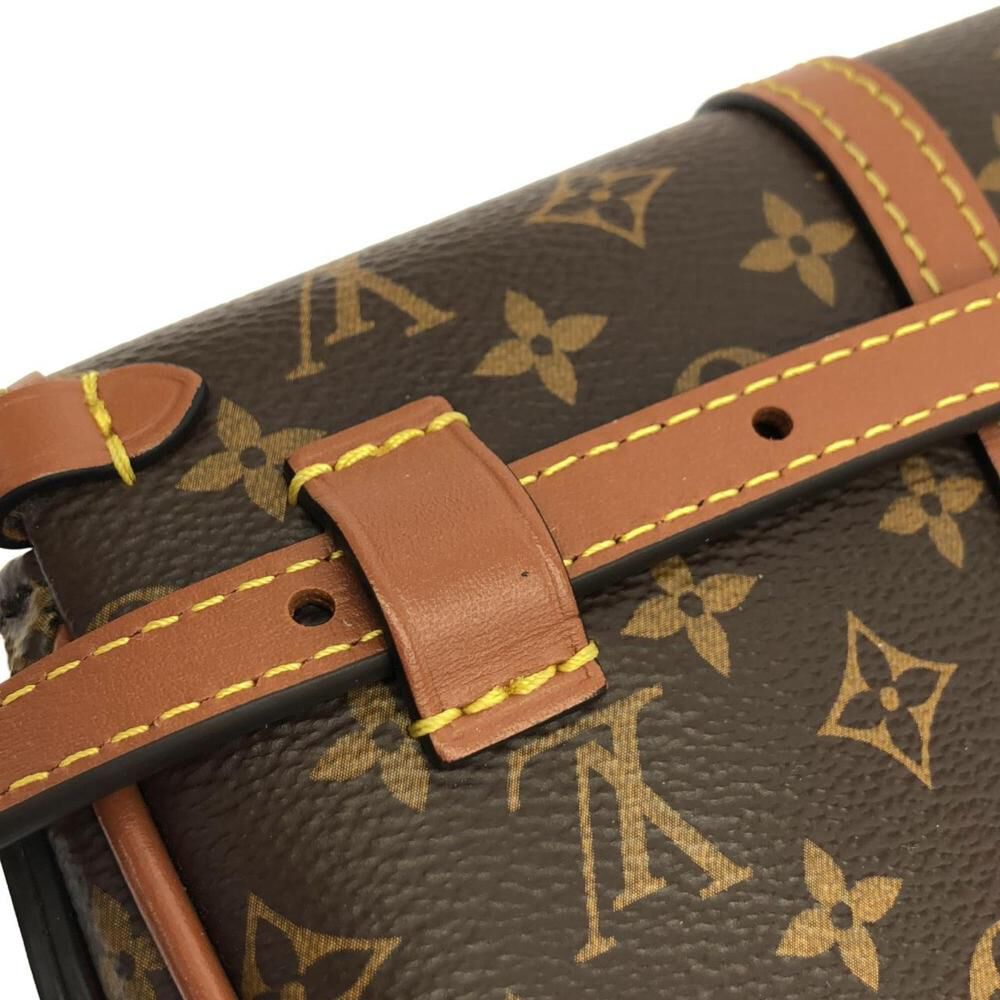Louis Vuitton Shoulder Bags