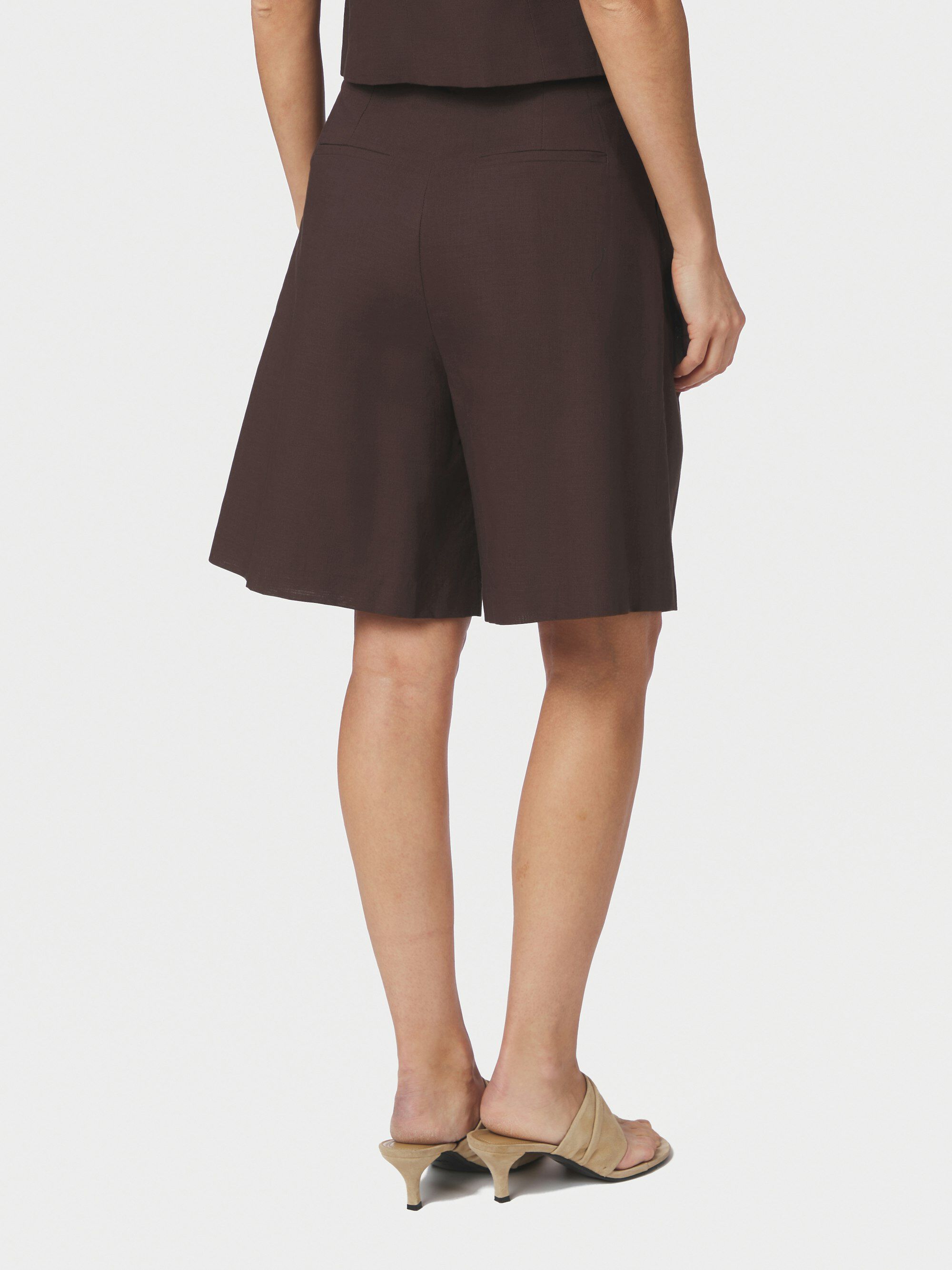 Nika Linen Shorts