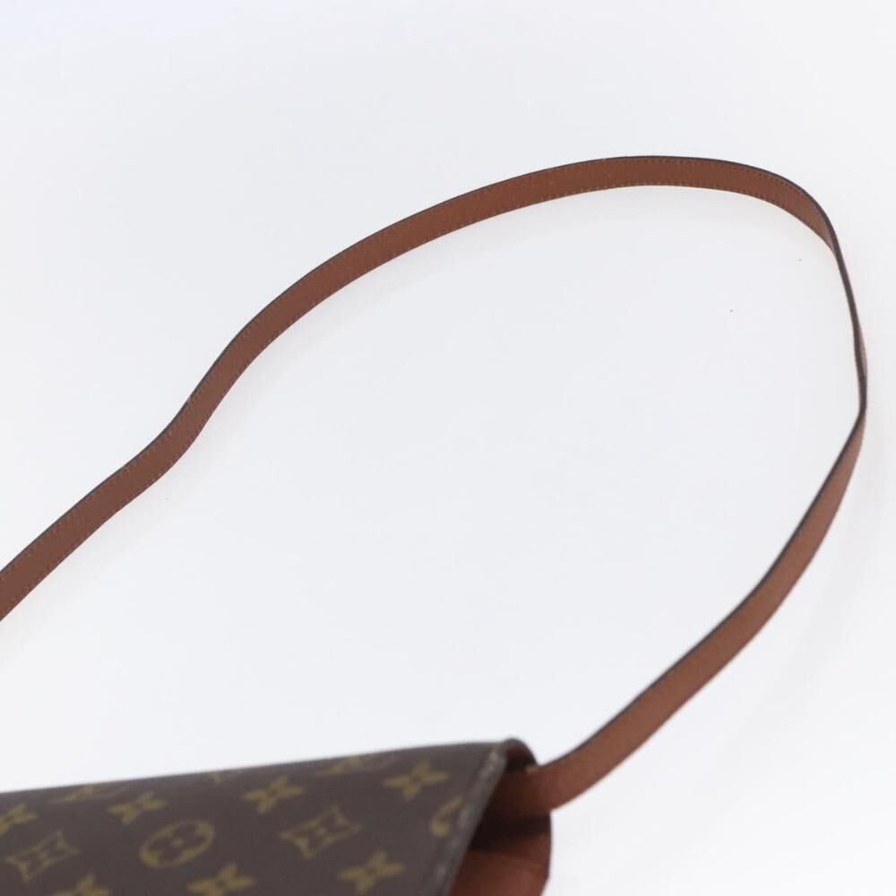 Louis Vuitton Shoulder Bags