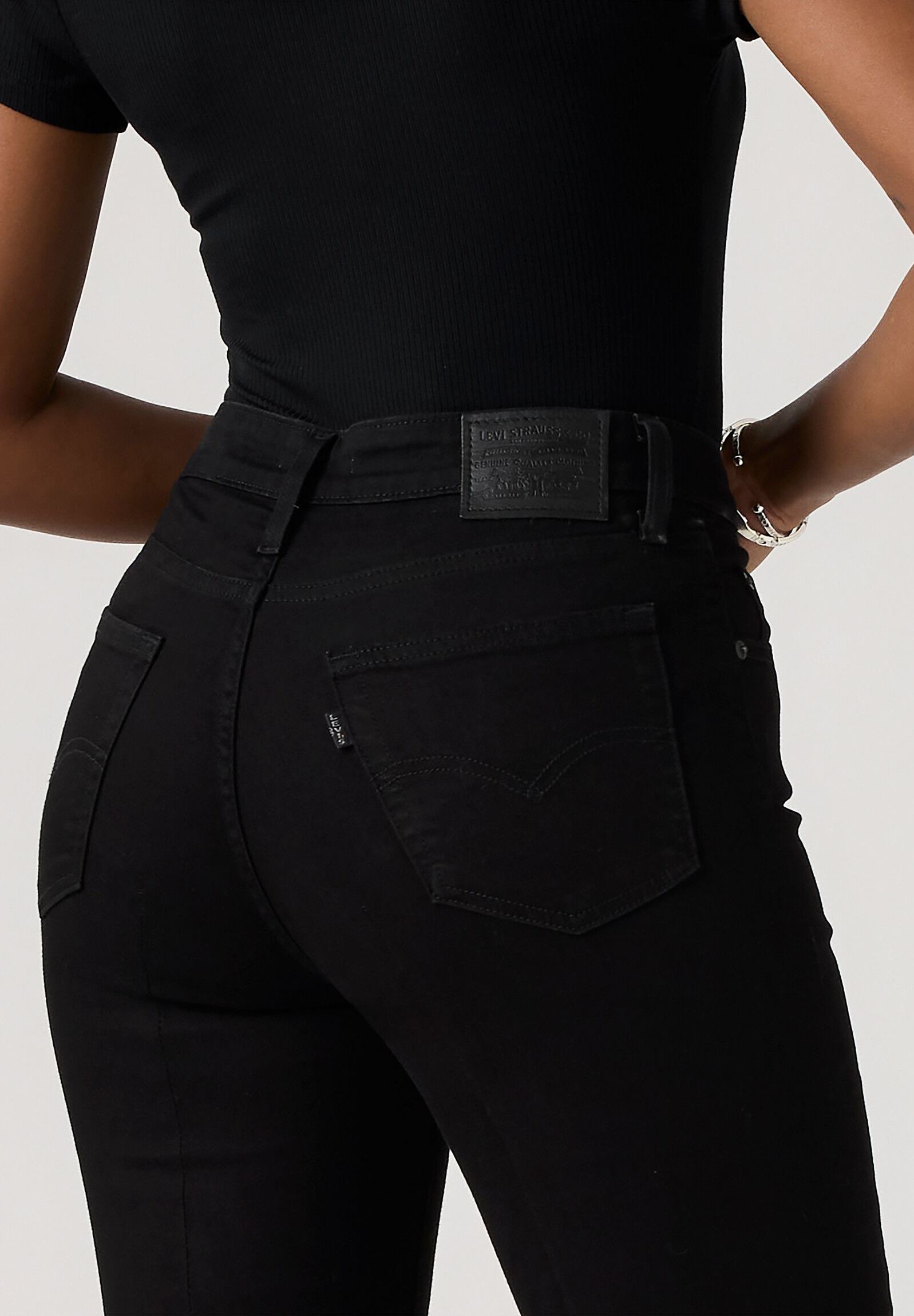 725 High Rise Bootcut Jeans