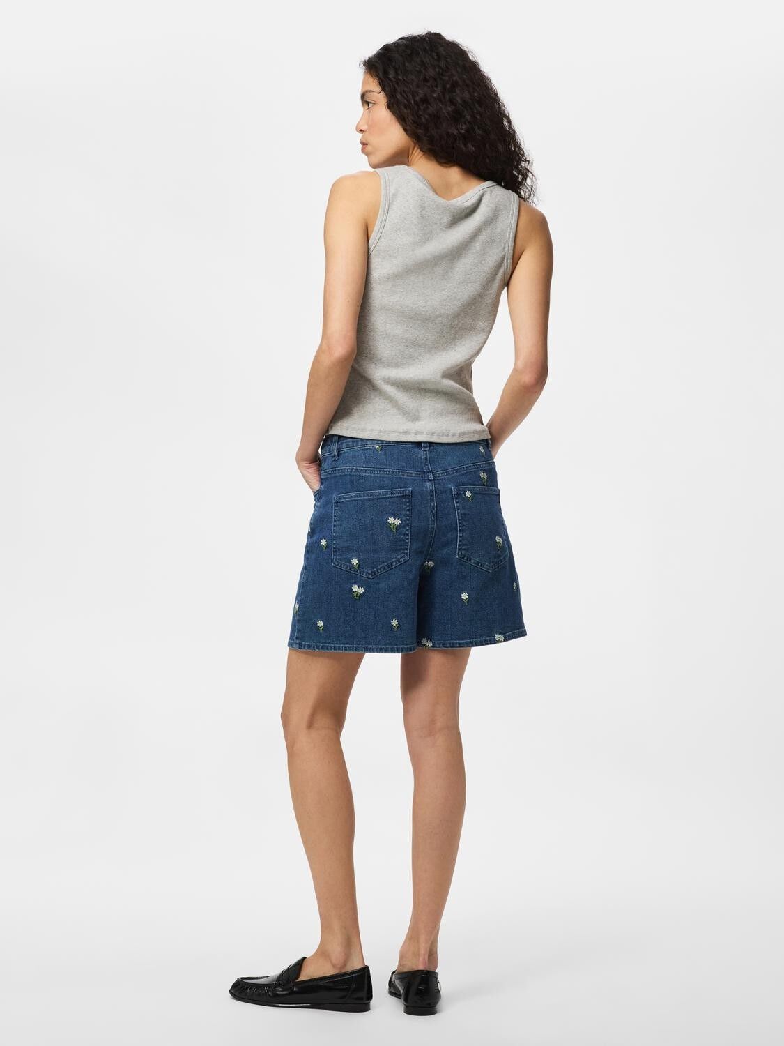 PCFLORA HW DENIM EMB SHORTS NOOS