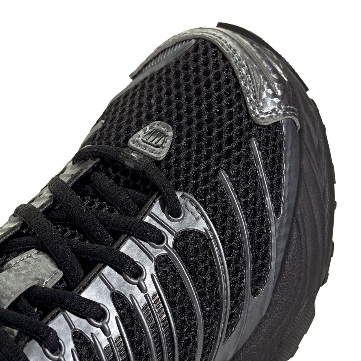 Adistar Control 3 Sneakers