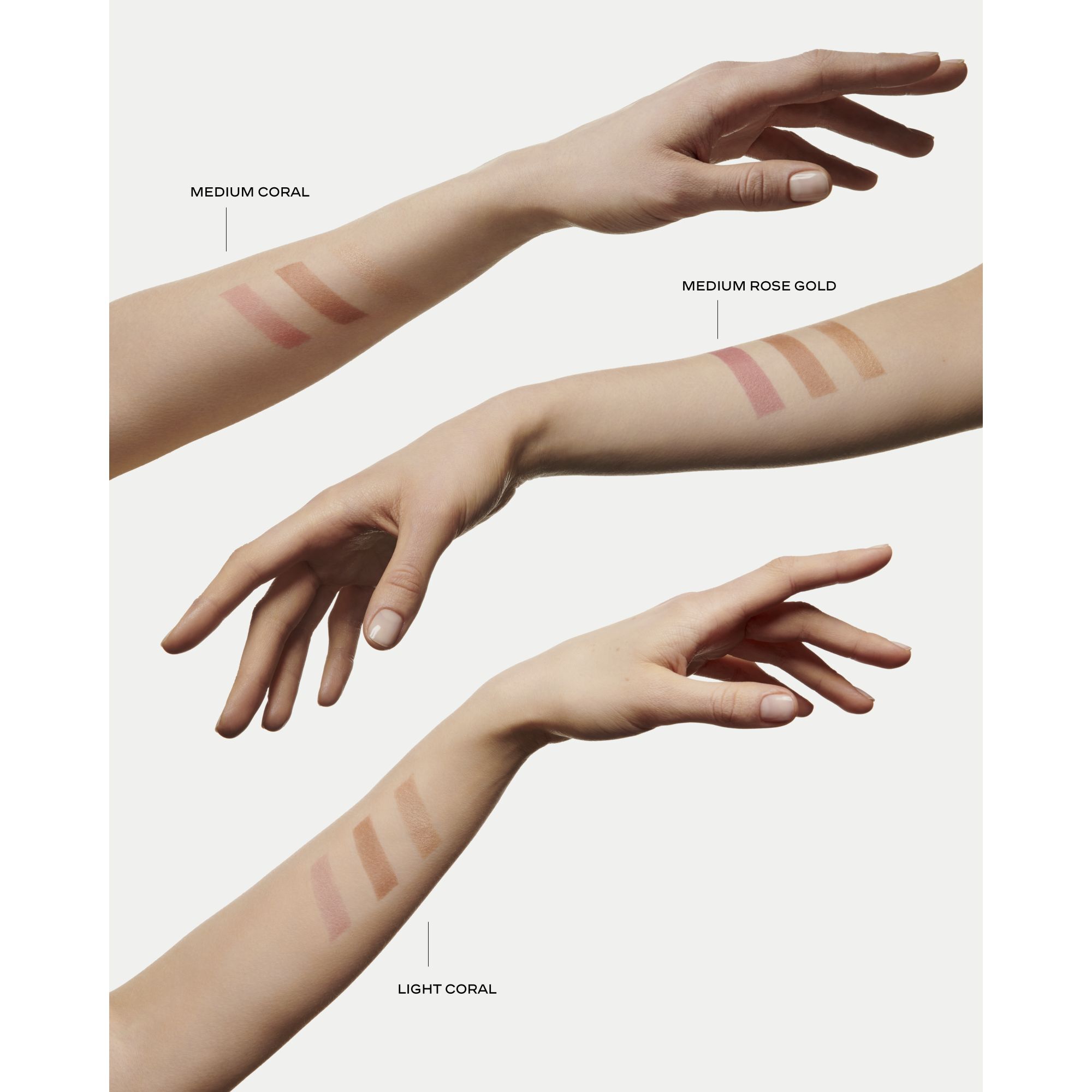 EN HARMONI AF TRE PUDDERE FOR SUND GL&Oslash;D. BRONZER, BLUSH, HIGHLIGHTER