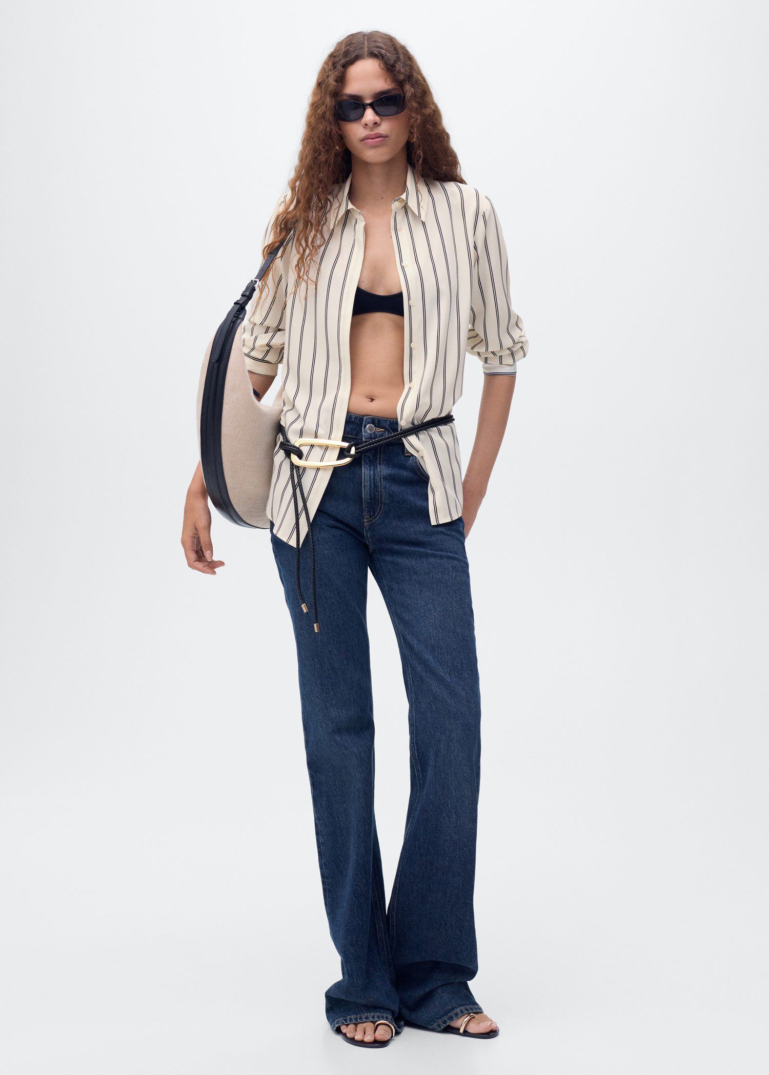 Fluid long-sleeved blouse