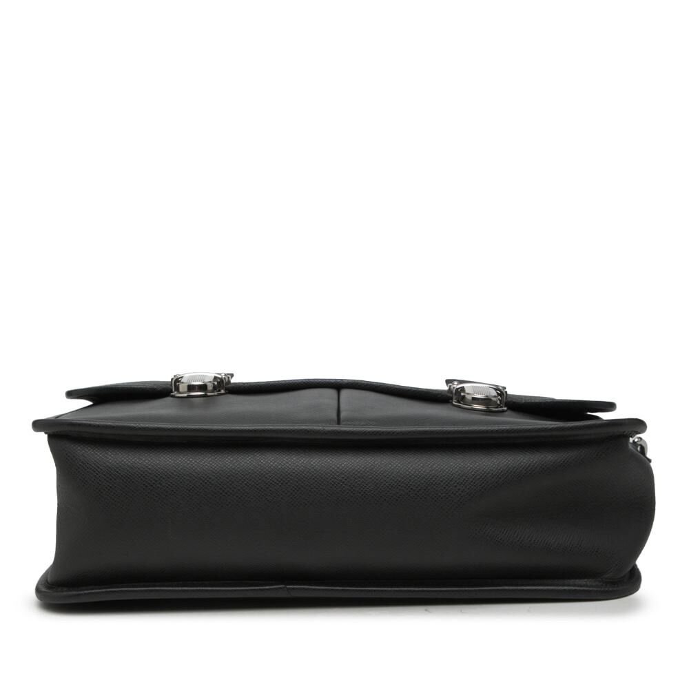 Louis Vuitton Messenger