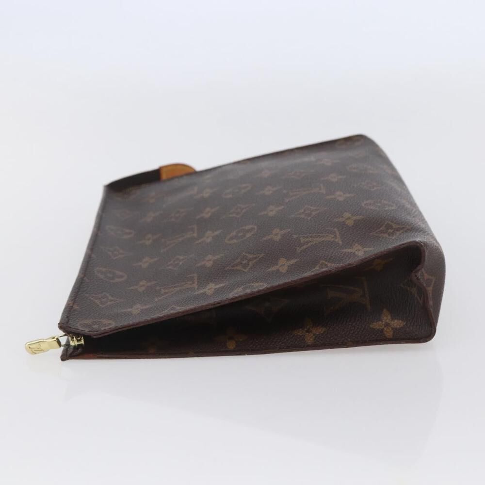 Louis Vuitton Poche Toilette
