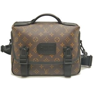 Louis Vuitton Messenger