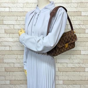 Louis Vuitton Shoulder Bags