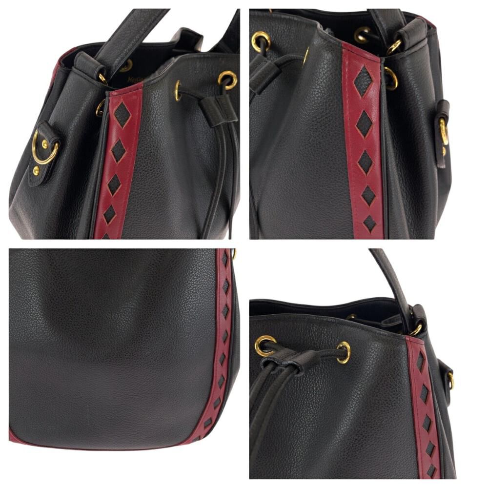 Yves Saint Laurent Shoulder Bag