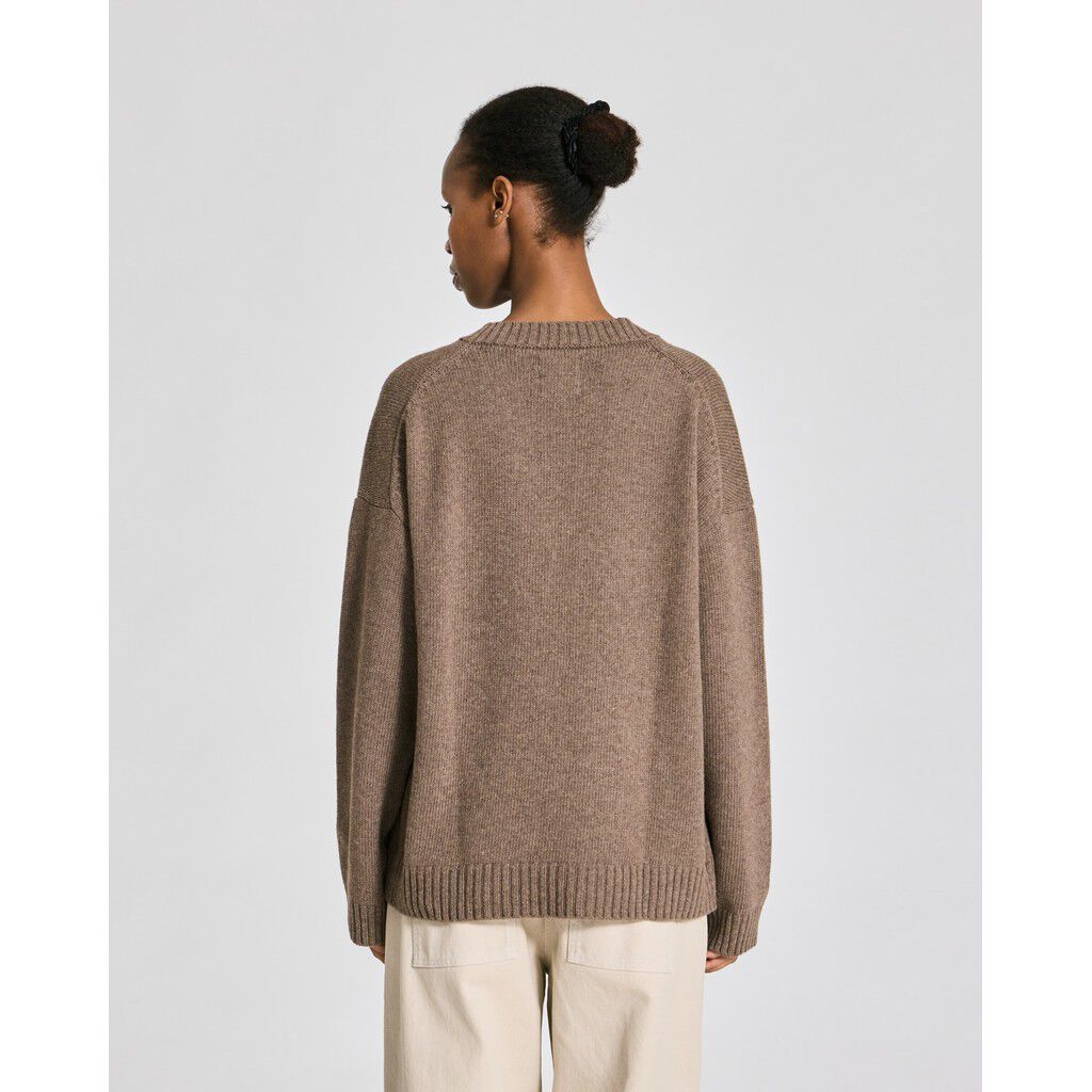 Elvira Lambswool V-neck Knit
