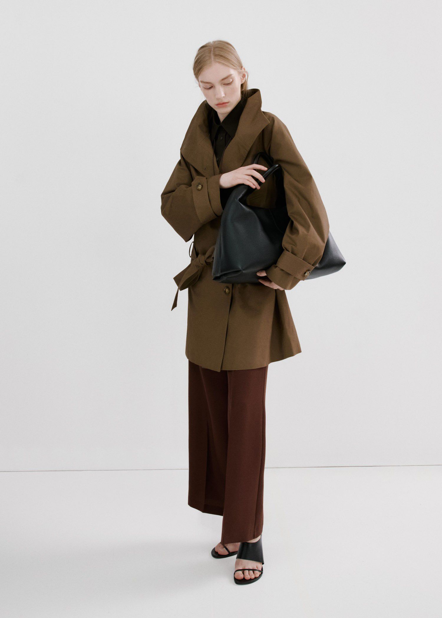 High-waisted lyocell trousers