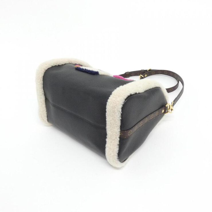 Louis Vuitton Speedy