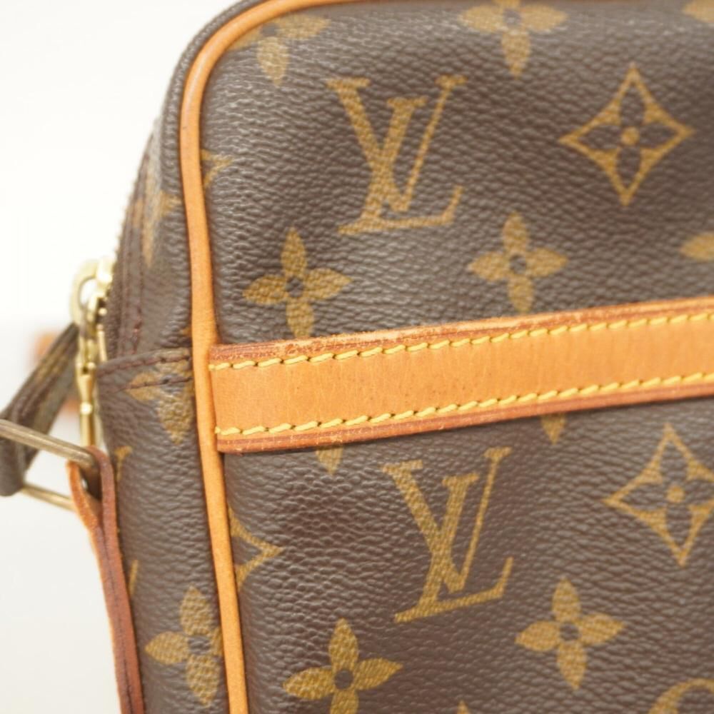 Louis Vuitton Shoulder Bags