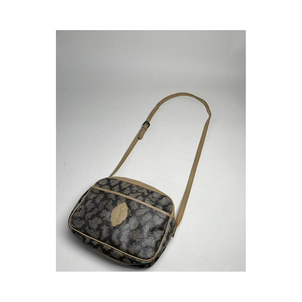 Yves Saint Laurent Shoulder Bag