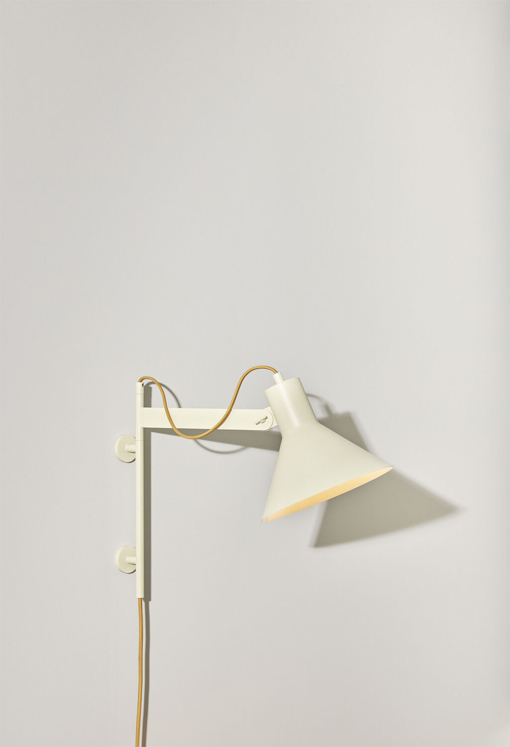 Studio Wall Lamp Beige/Orange