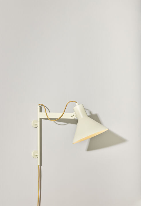 Studio Wall Lamp Beige/Orange