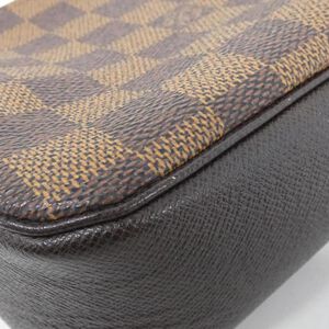 Louis Vuitton Trousse Makeup