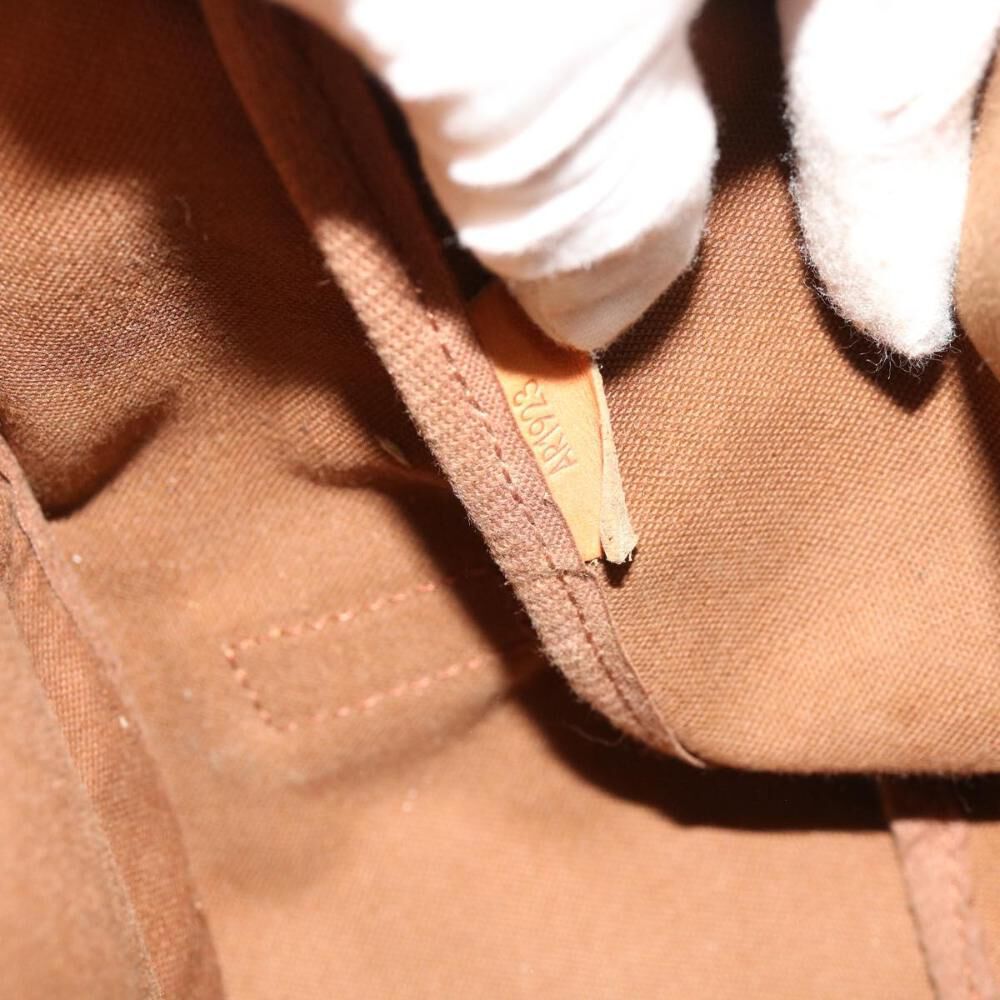 Louis Vuitton Saumur