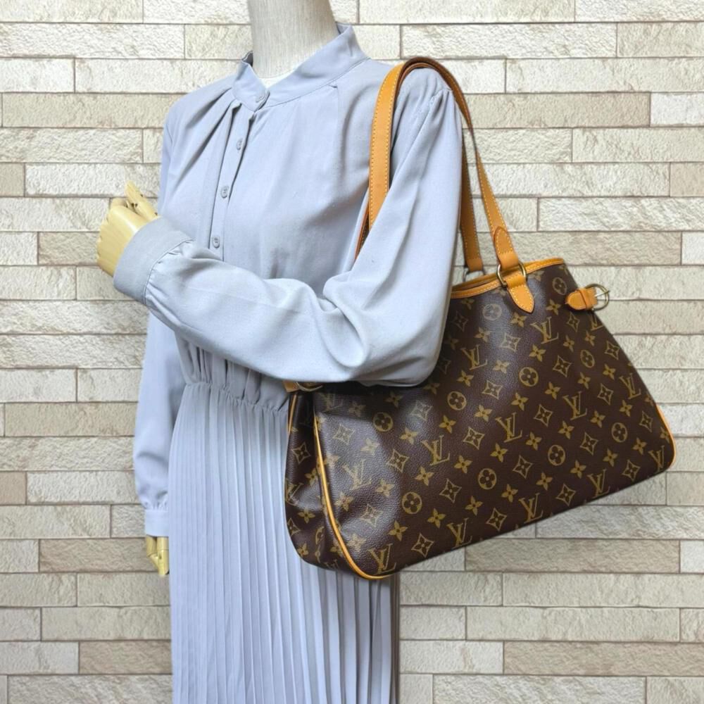 Louis Vuitton Shoulder Bags