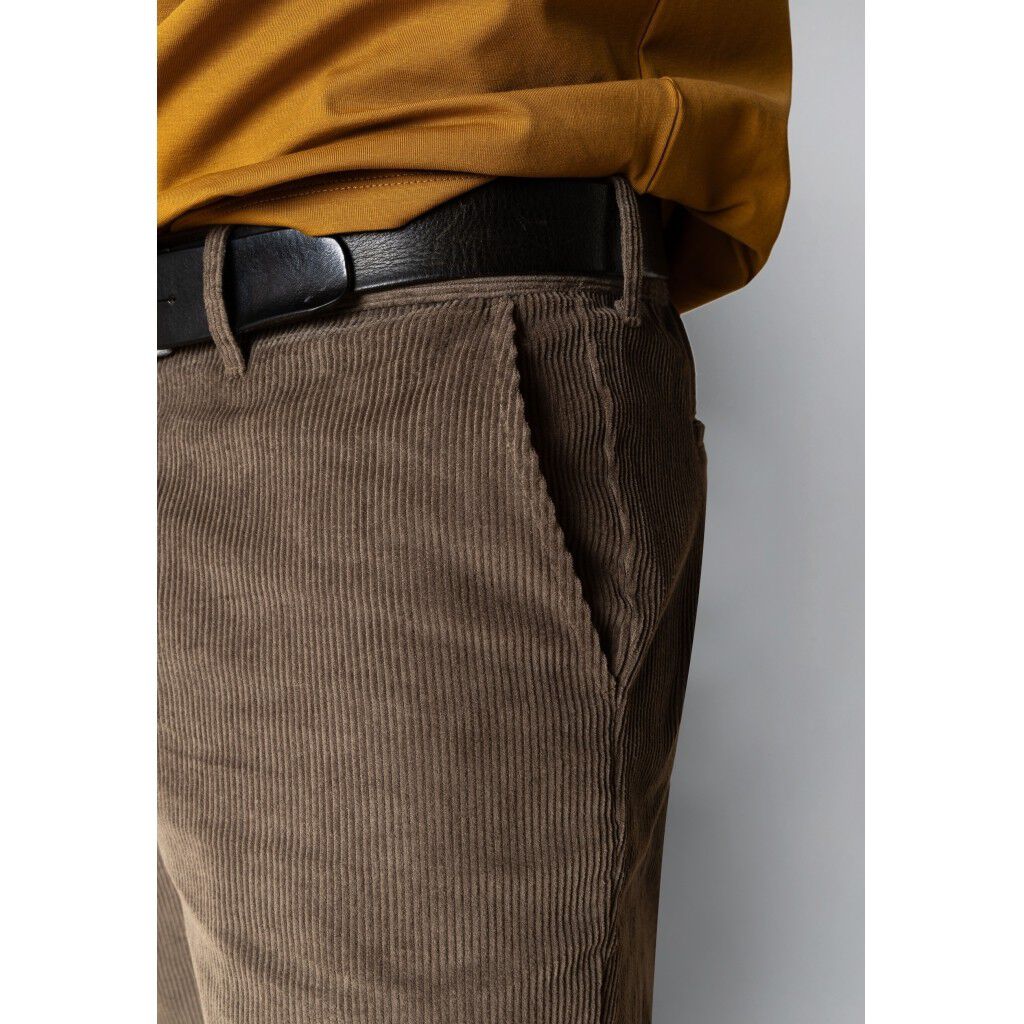 Barcelona corduroy pants