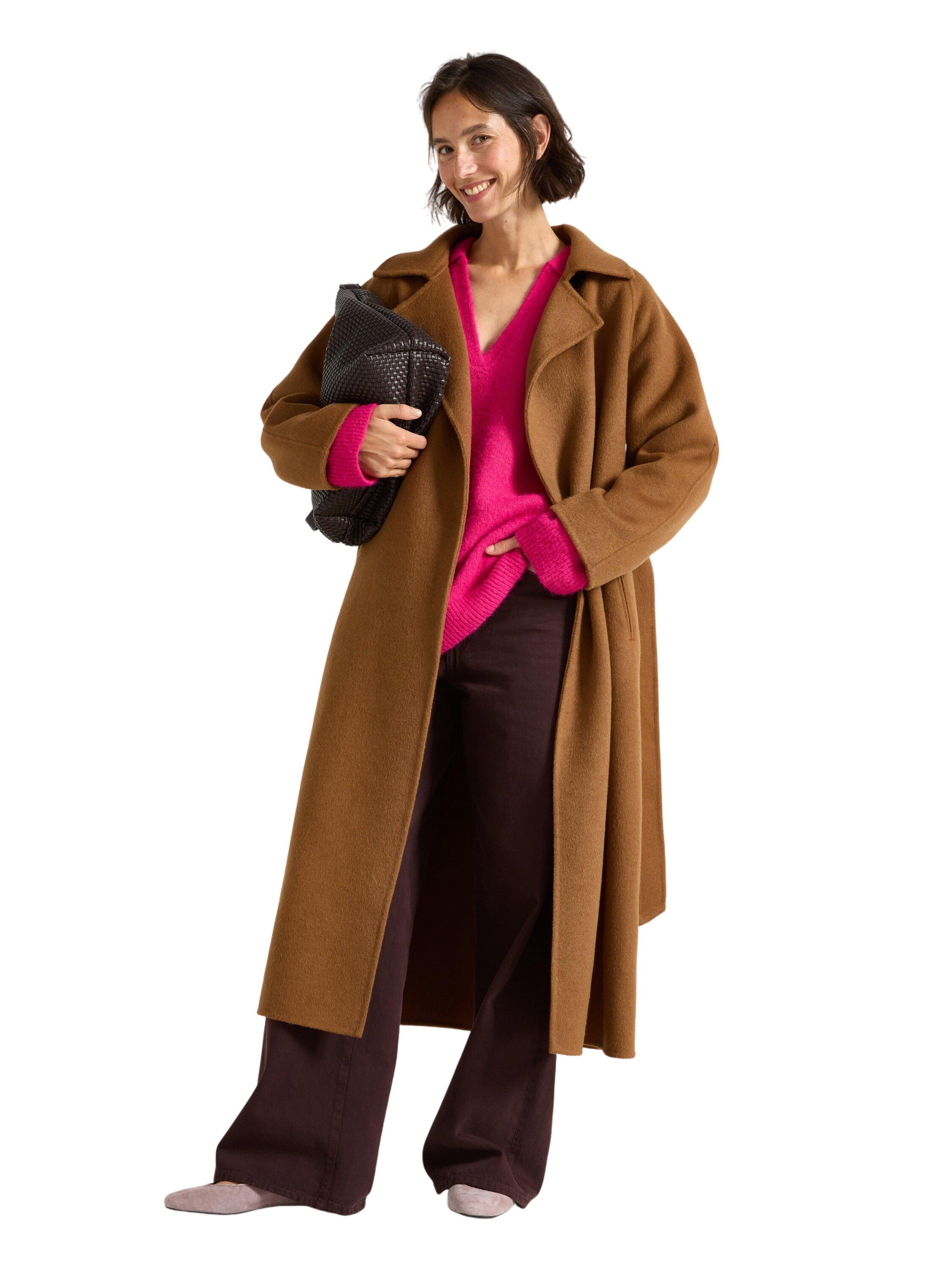 Oversize stickad tr&ouml;ja med v-ringni