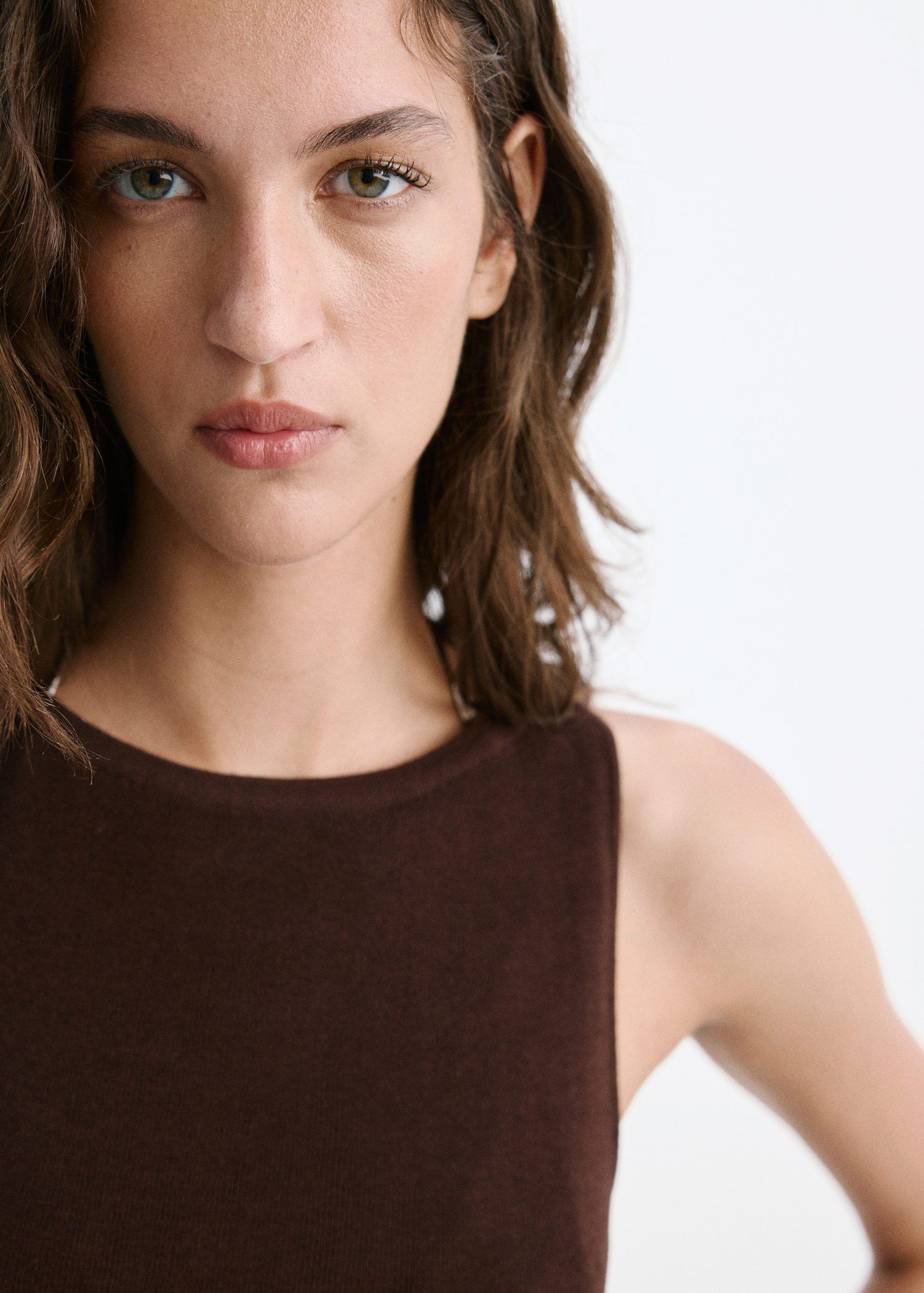 Fine knit boat neck top