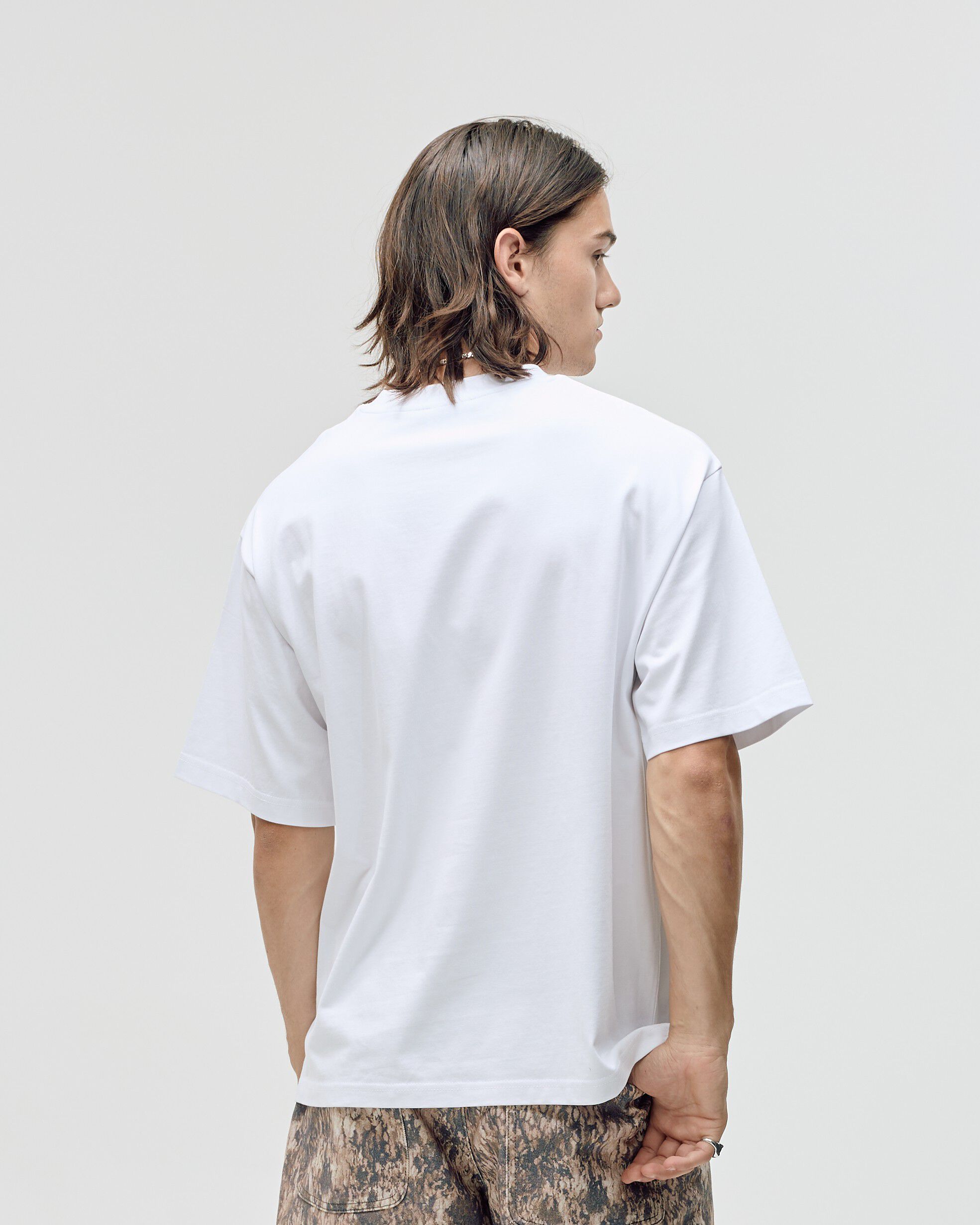 AW26 LOGO BOX FIT