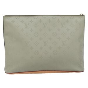 Louis Vuitton Poche Documents