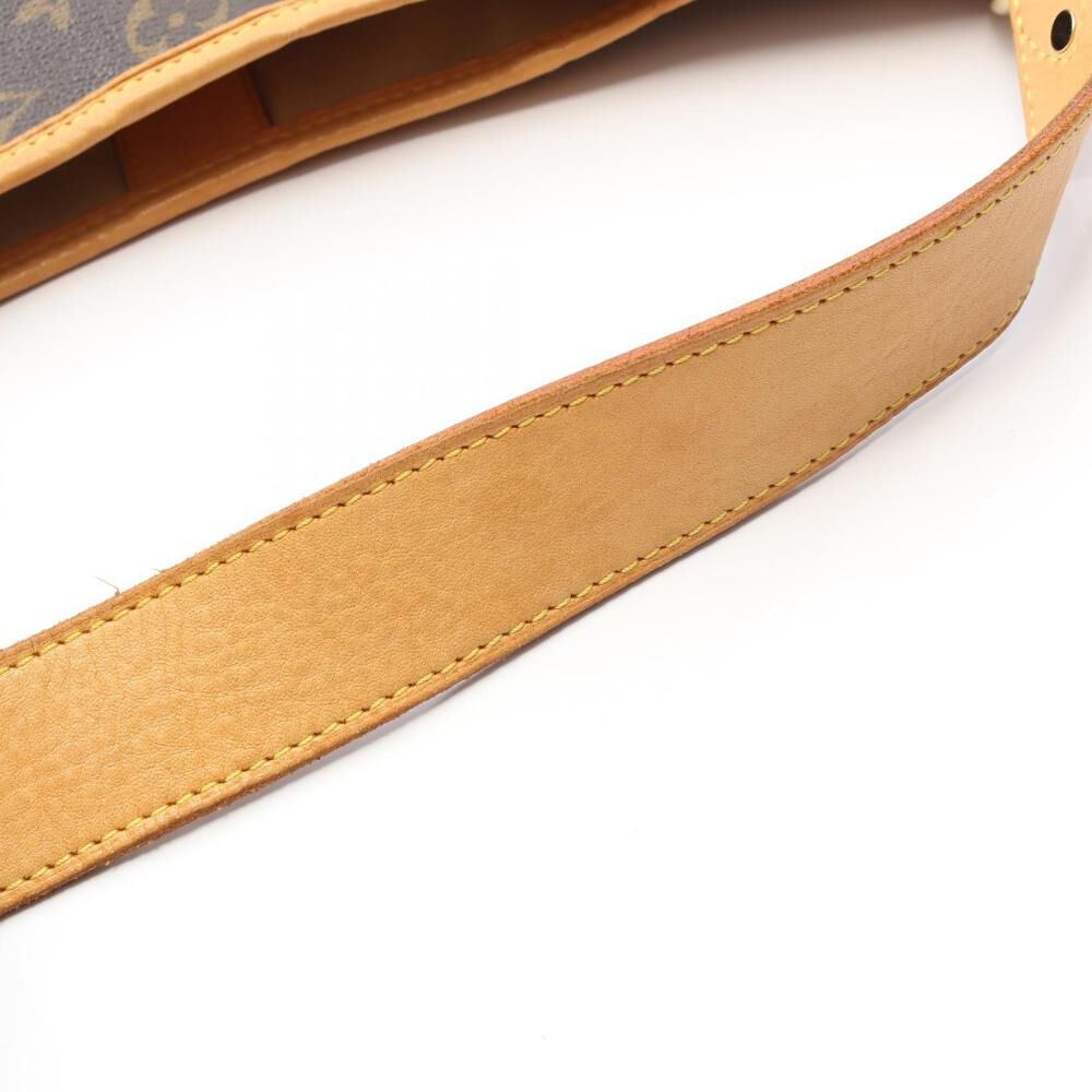 Louis Vuitton Shoulder Bags