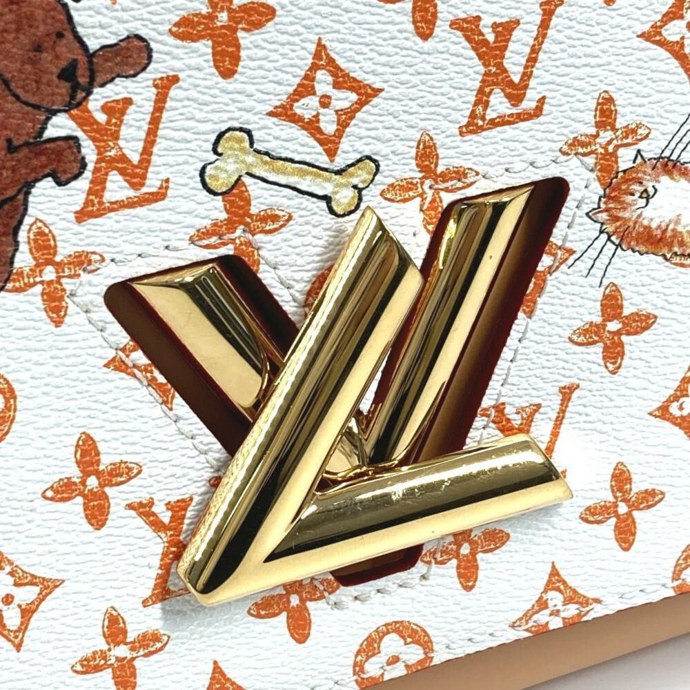 Louis Vuitton Shoulder Bags