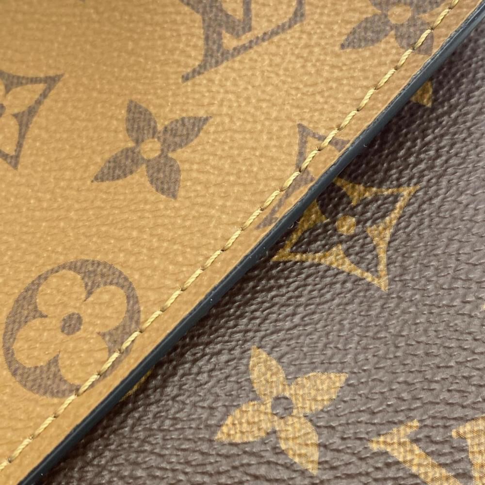 Louis Vuitton Pochette M&eacute;tis