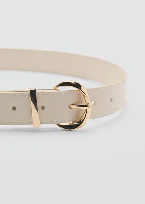 Oval buckle belt