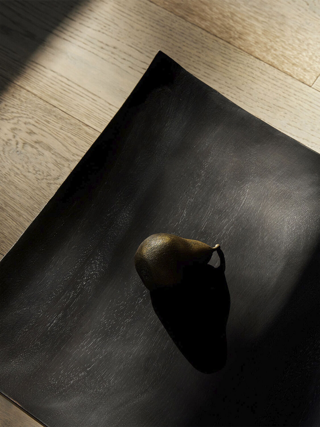 Relev&eacute; Platter, Wood, Dark Brown