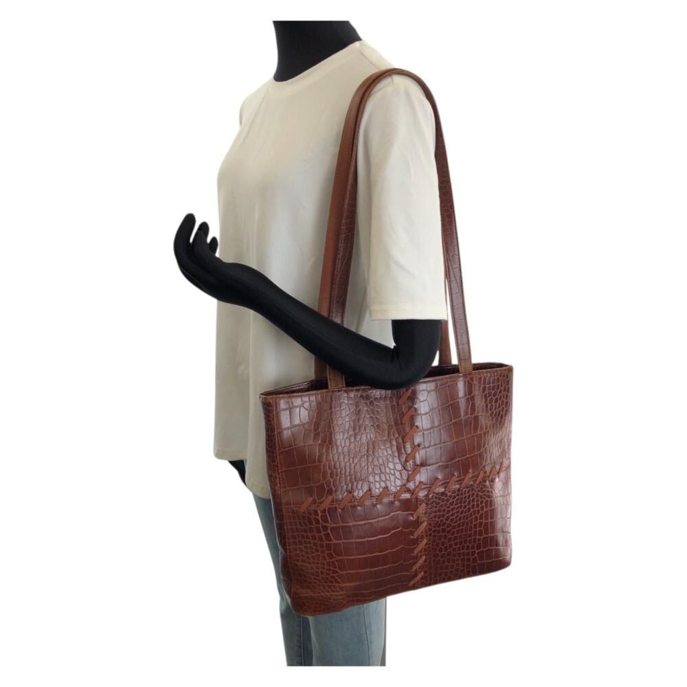 Yves Saint Laurent Shoulder Bag