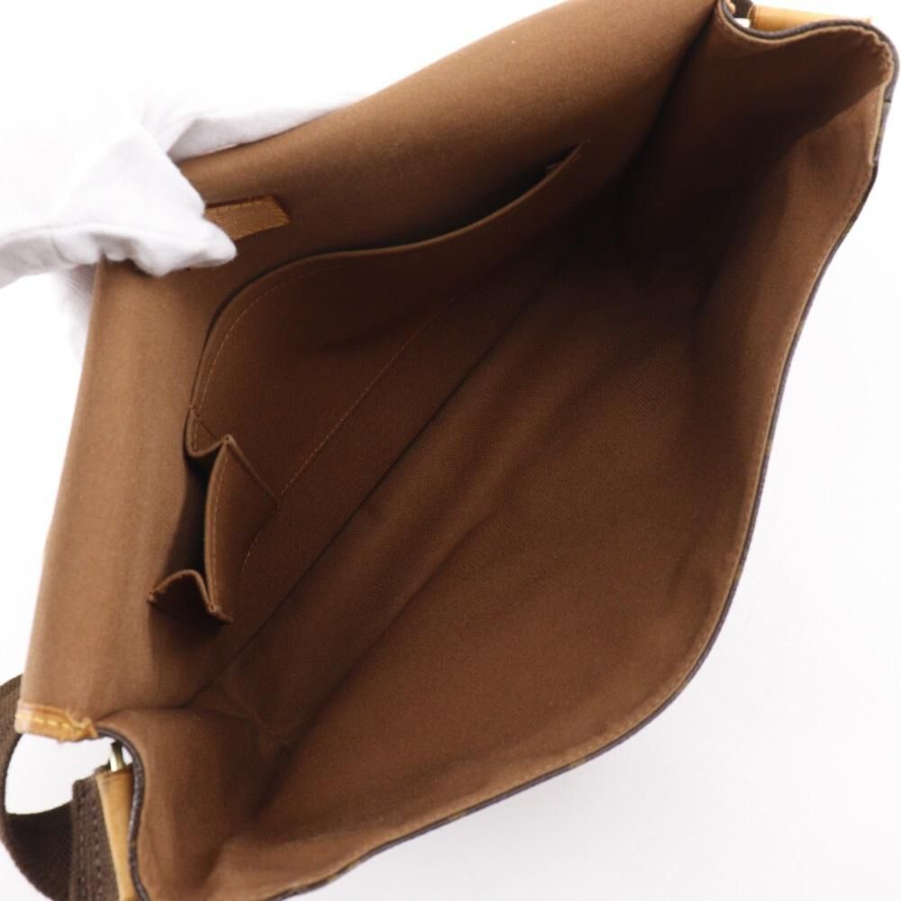 Louis Vuitton Bosphore