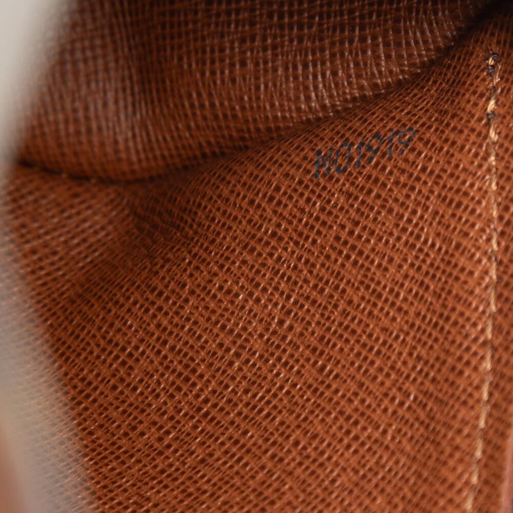 Louis Vuitton Papillon