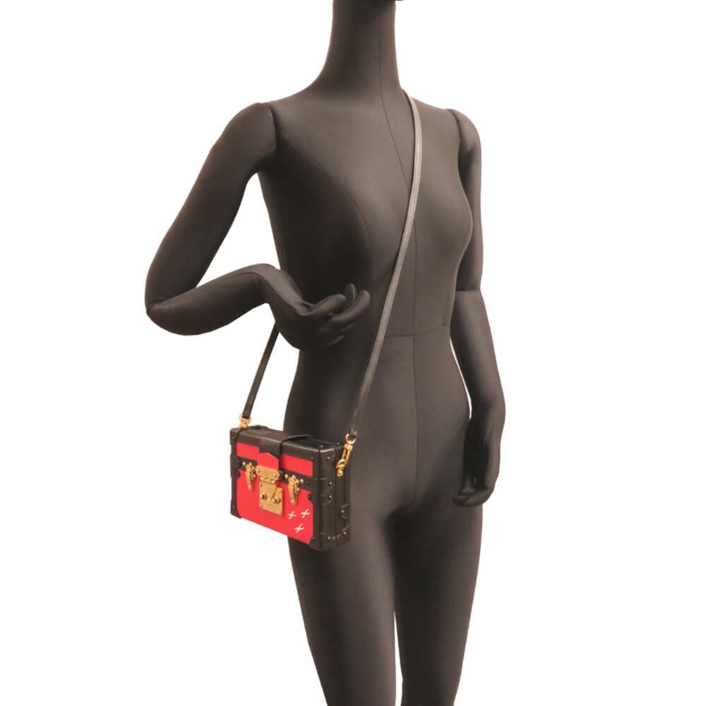 Louis Vuitton Shoulder Bags