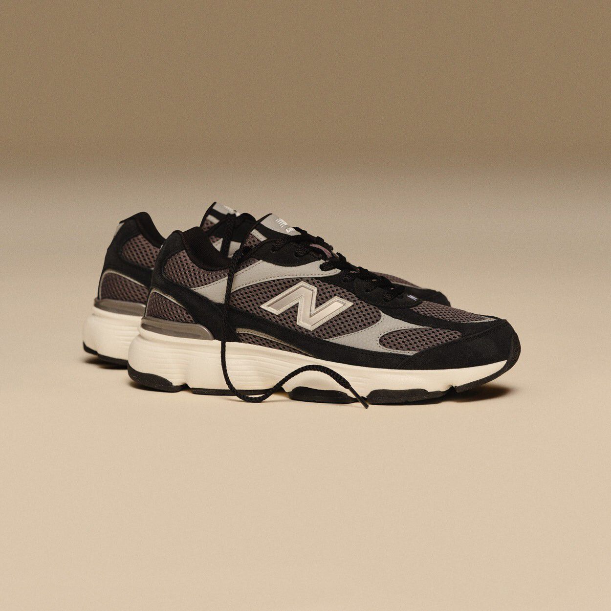 603 Sneakers