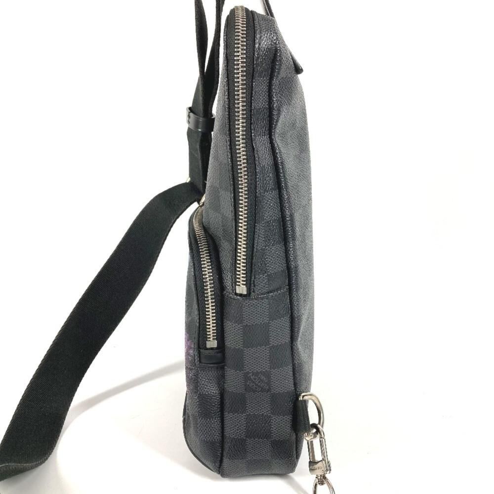 Louis Vuitton Shoulder Bags