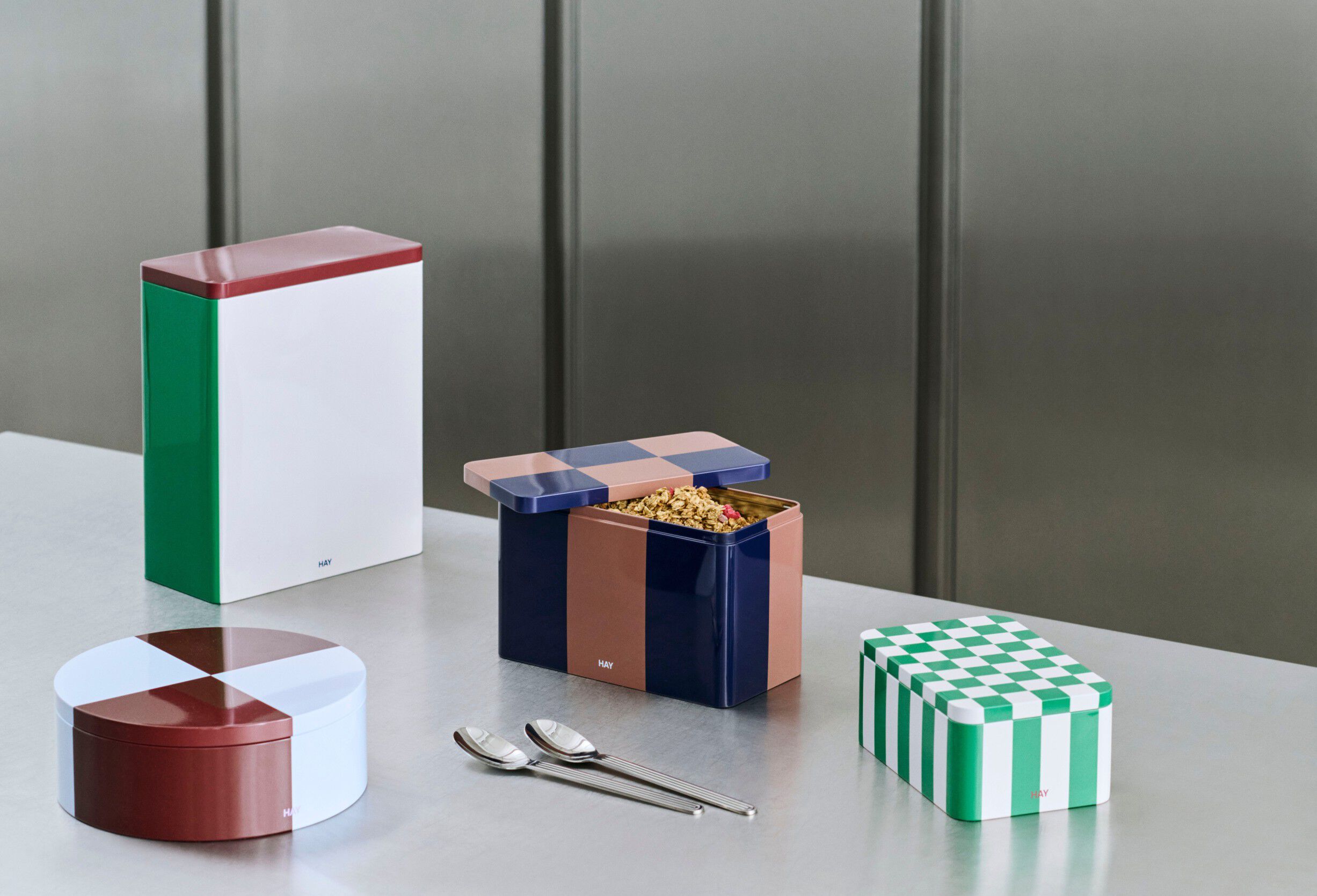 Tin Container-X-Large-Off-White, burgundy and green