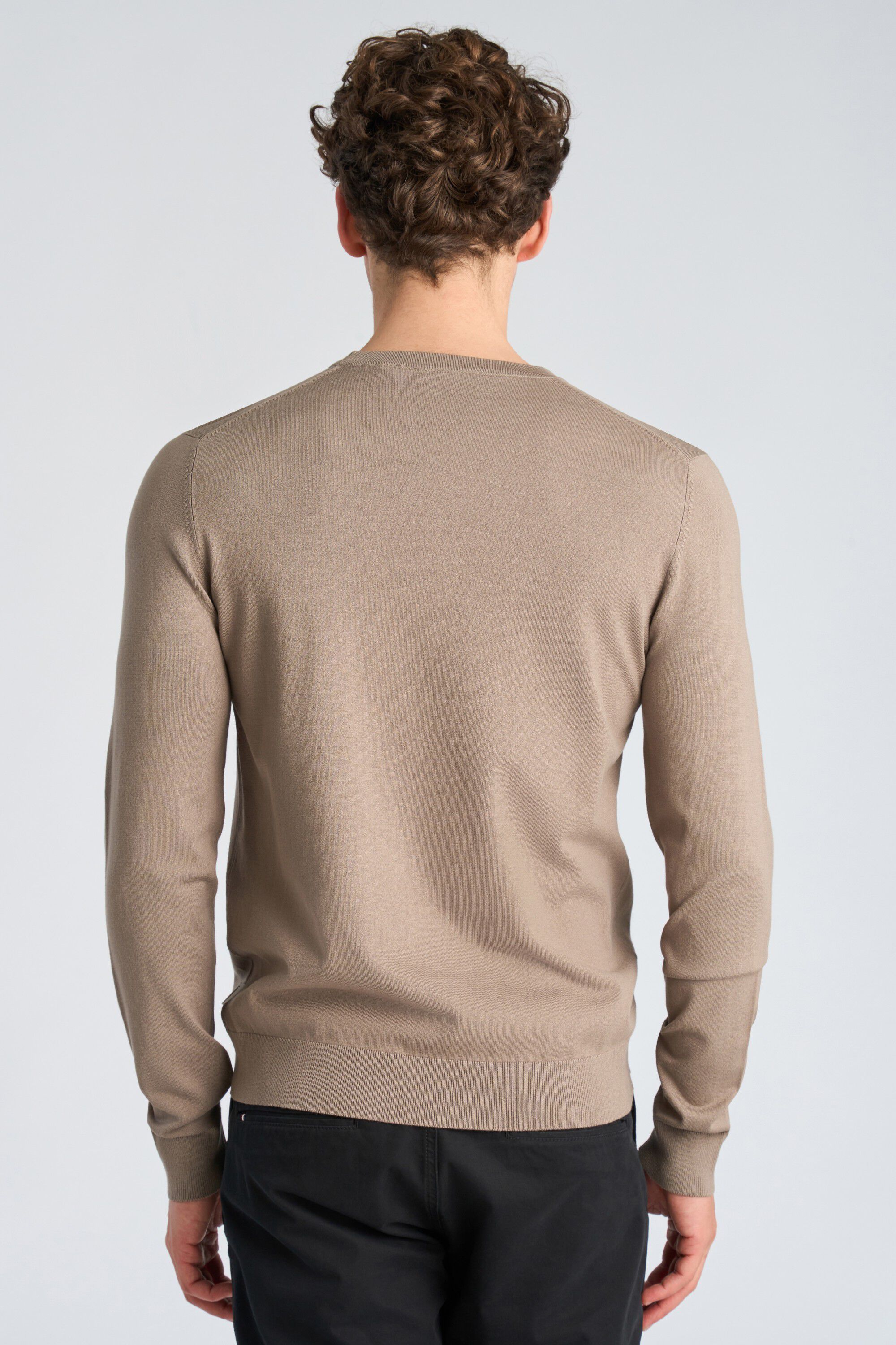 Soft viscose blend o-neck knit