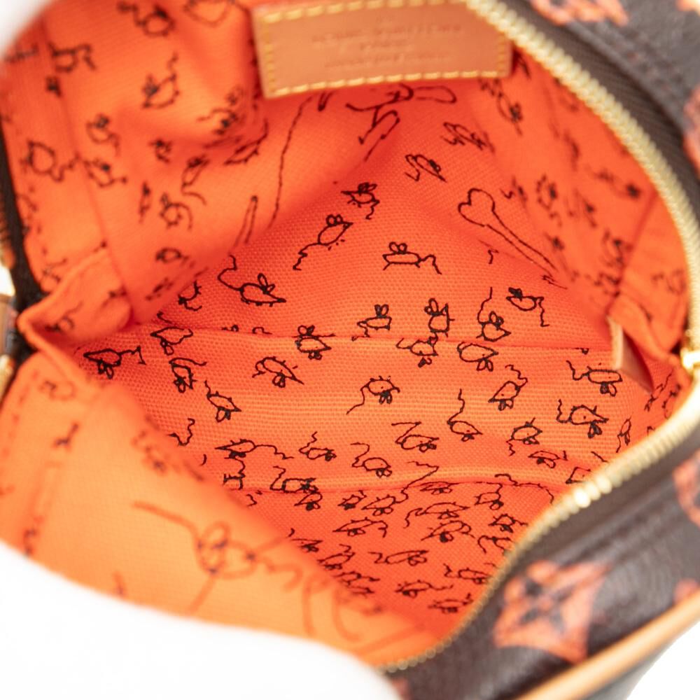 Louis Vuitton Shoulder Bags