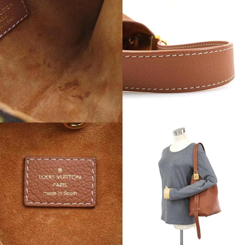 Louis Vuitton Shoulder Bags