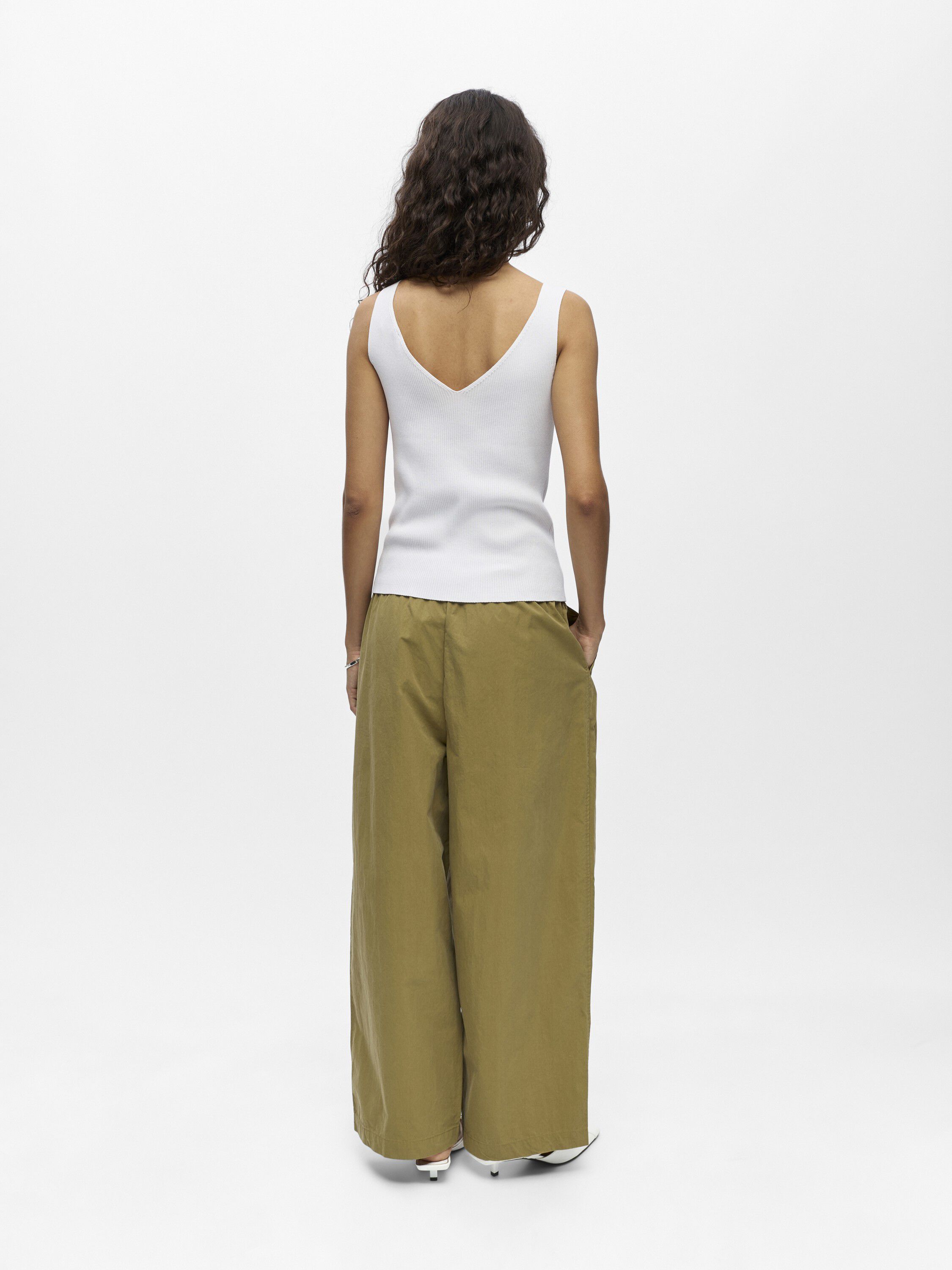 OBJKUNI THESS S/L SINGLET KNIT TOP