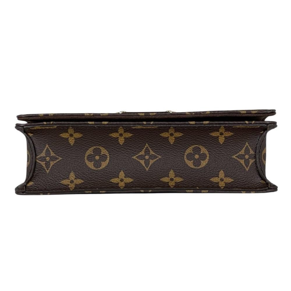 Louis Vuitton Shoulder Bags