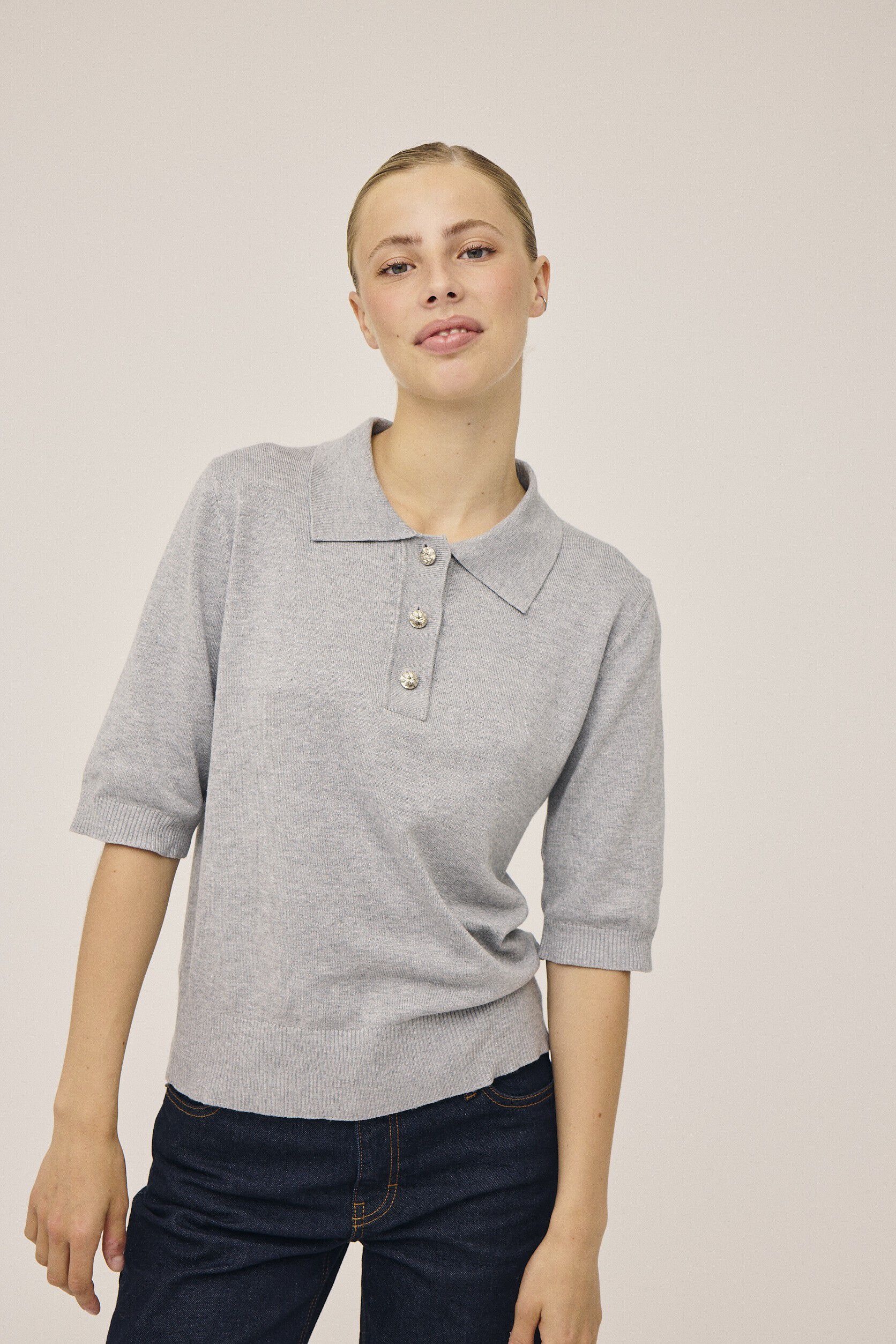 Frigga 11 Kort&aelig;rmede strik polo - Viscose LENZINGECOVERO