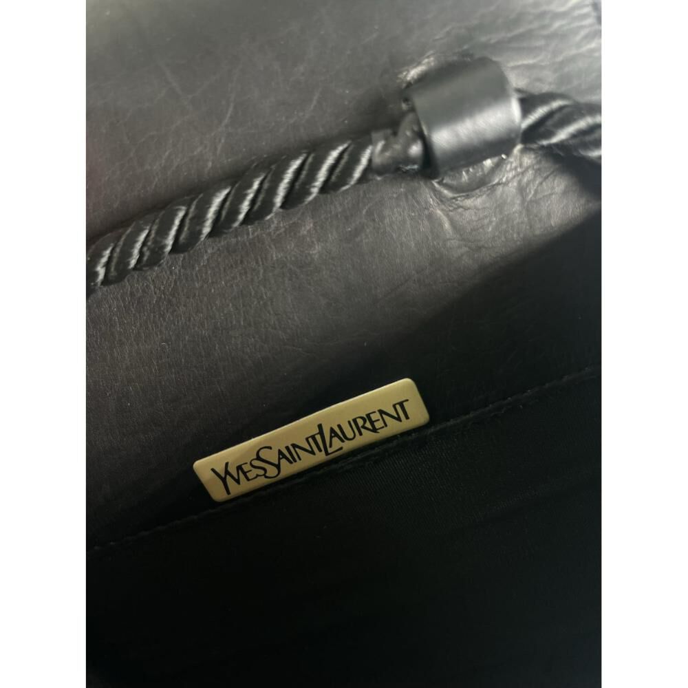 Yves Saint Laurent Shoulder Bag