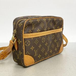 Louis Vuitton Shoulder Bags