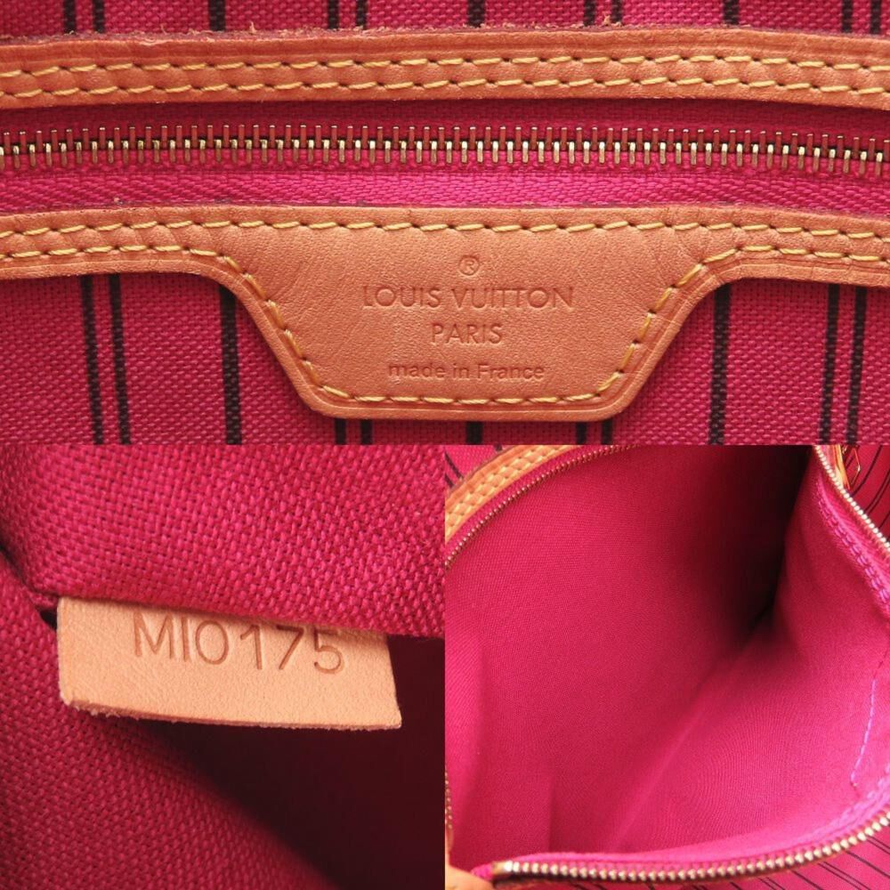 Louis Vuitton Shoulder Bags